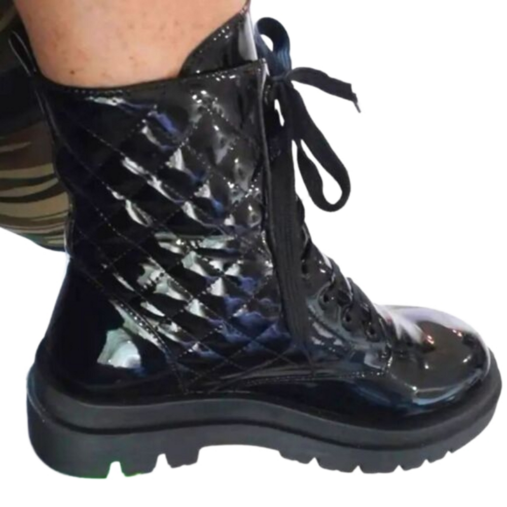Women's Black Quilted Combat Boot sz 10.5